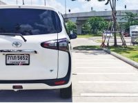 2018 Toyota Sienta 1.5 V SUV ตัวท๊อป ใหม่เอี่ยม วิ่งน้อย ไมล์หลักหมื่น รูปที่ 12